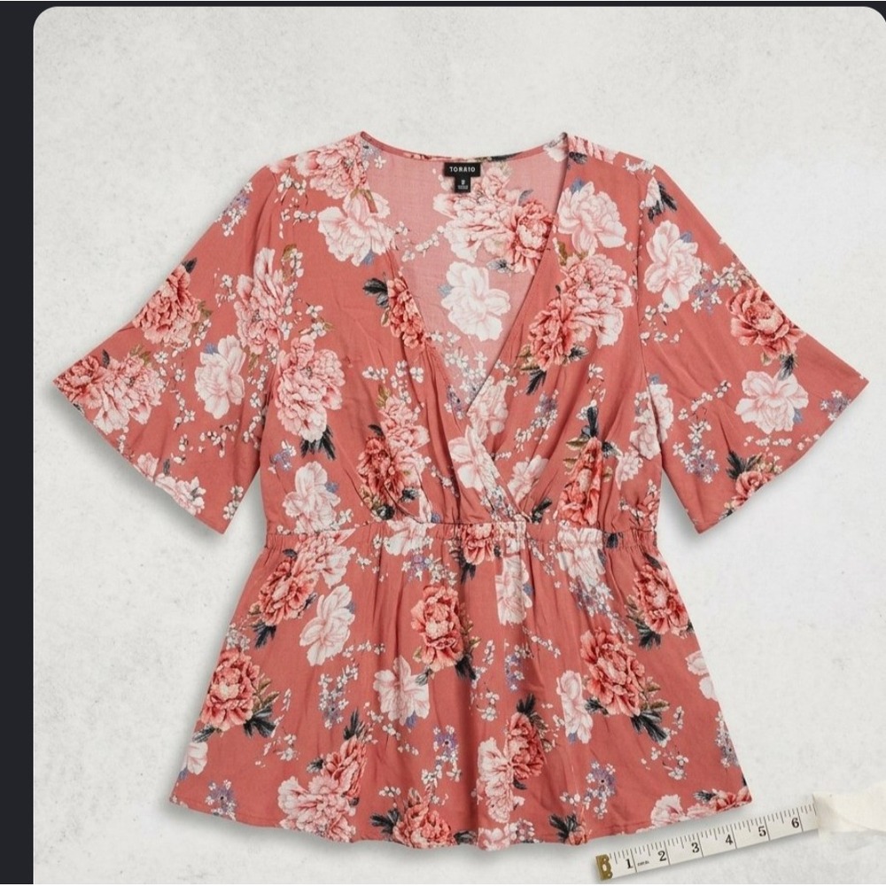 Torrid Women Boho Pink Floral Surplice Peplum Top Flutter Sleeve V-Neck Se1 1X